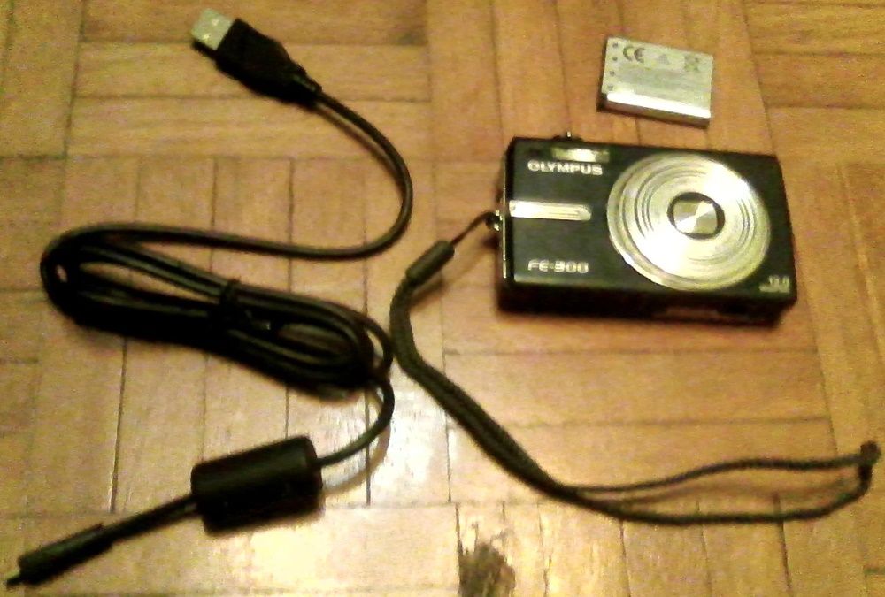 Máquina fotográfica Olympus FE-300 12.0 MPx