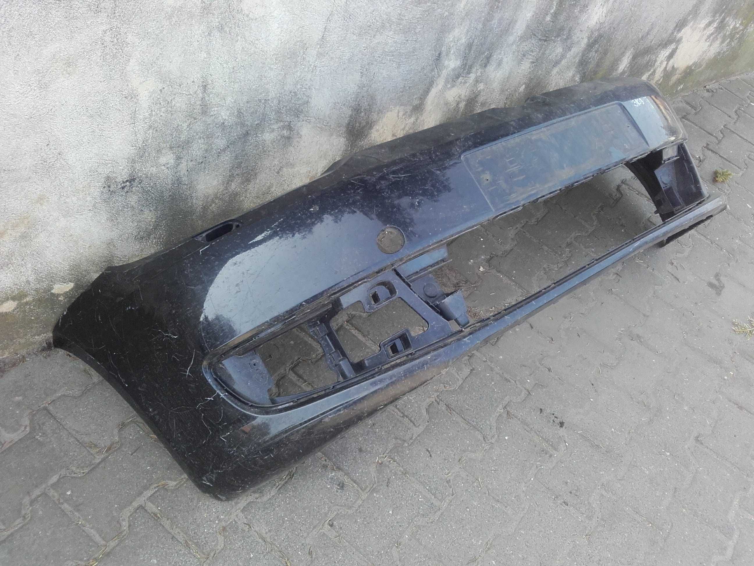Zderzak przedni VW Touran 010->015 na spryskiwacze nr3103