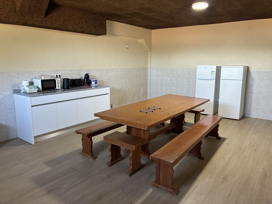 Arrenda-se quarto com casa de banho privativo