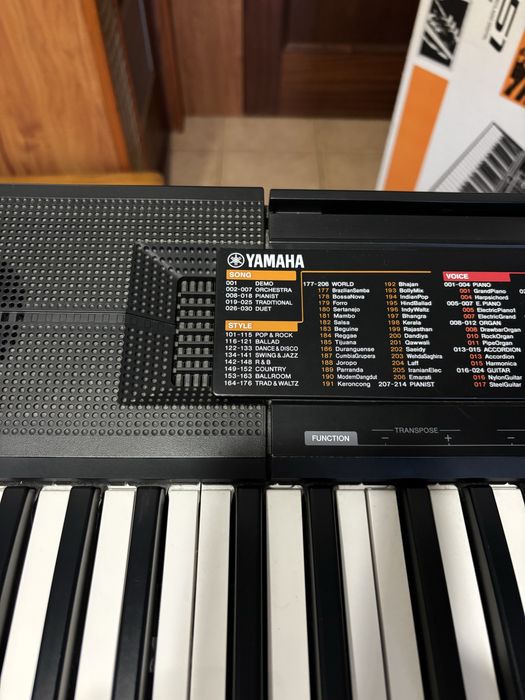Teclado Yamaha PSR F51