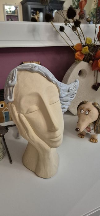 Ręcznie wykonana ceramiczna rzeźną kobiety