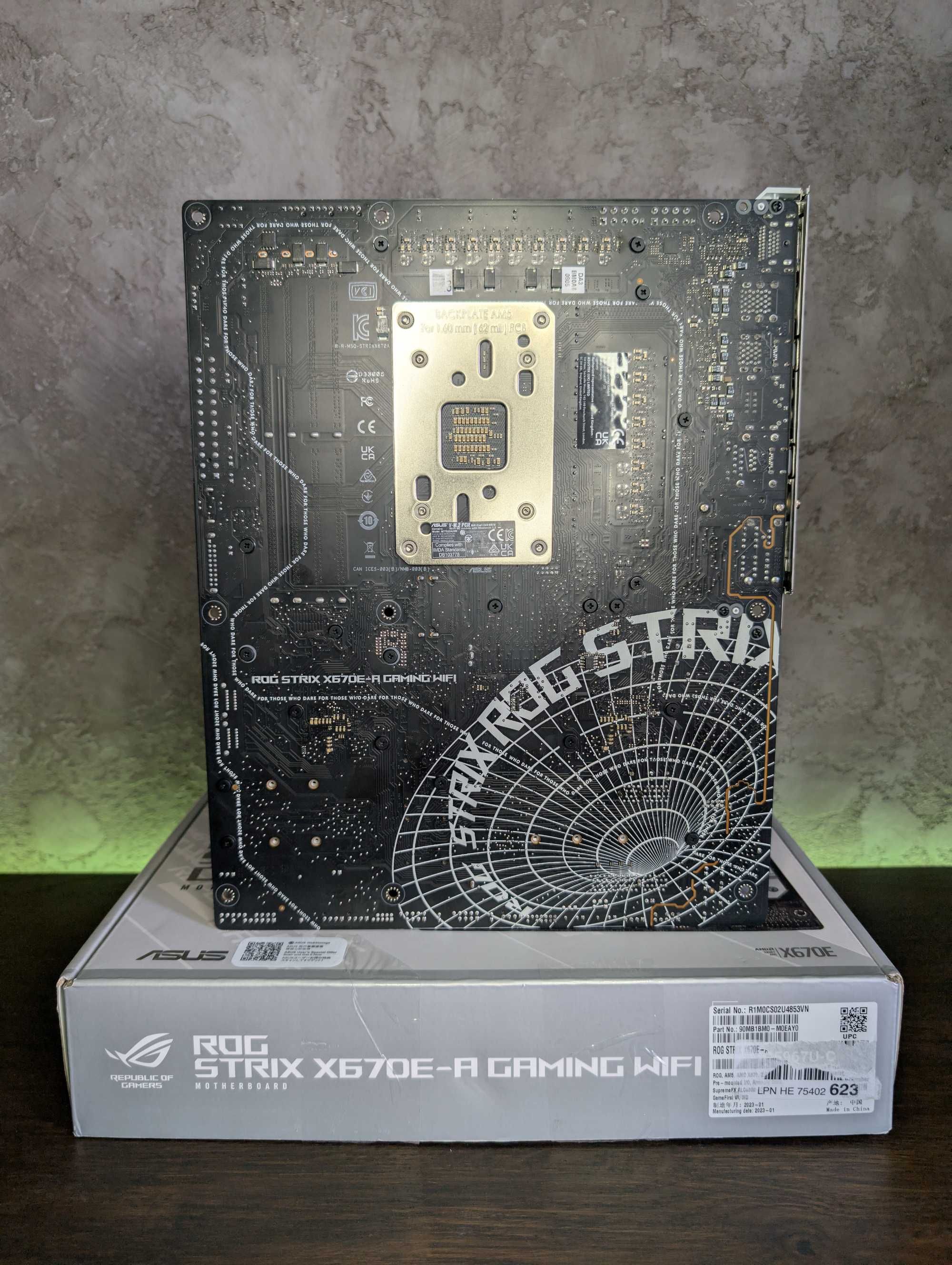 Asus ROG Strix X670E-A Gaming Wifi (AM5) 7000-8000-9000 Серія AMD