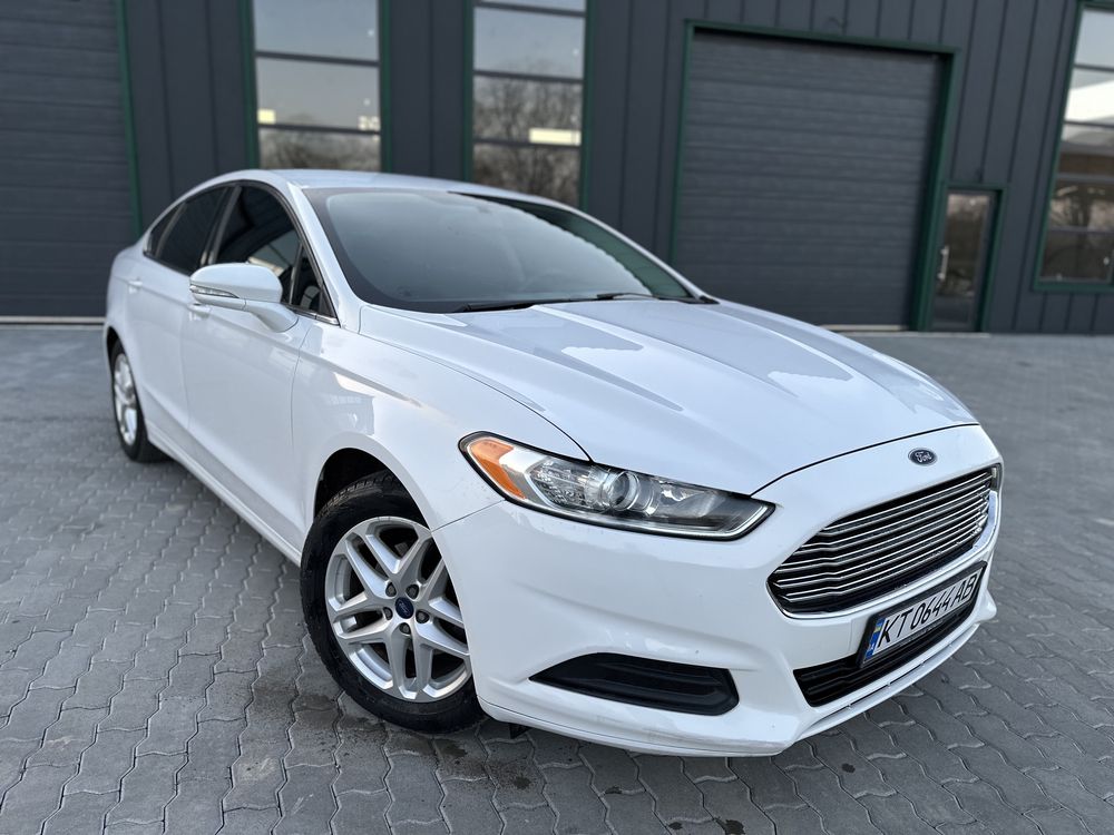 Ford Fusion не битий