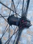Roda traseira com potenciómetro powertap G3 no cubo