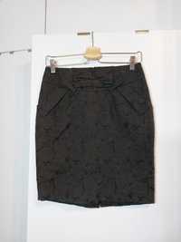 Czarna spódnica Mohito 36/S elegancka spódniczka prosta brązowa krótka