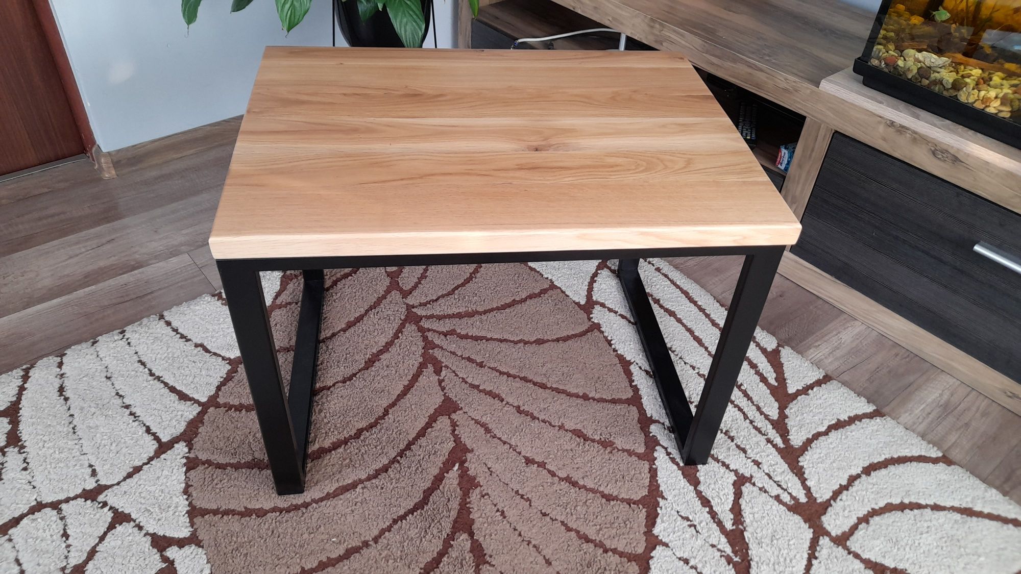 Stolik kawowy loft z litego drewna dębowego