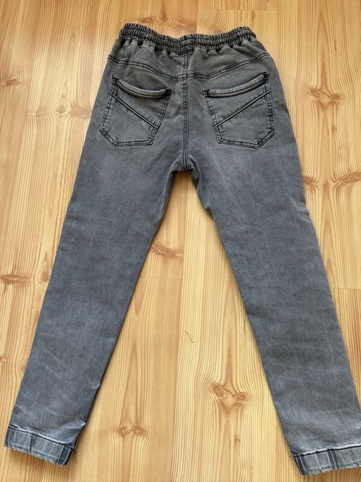 Spodnie jeansowe Reservd