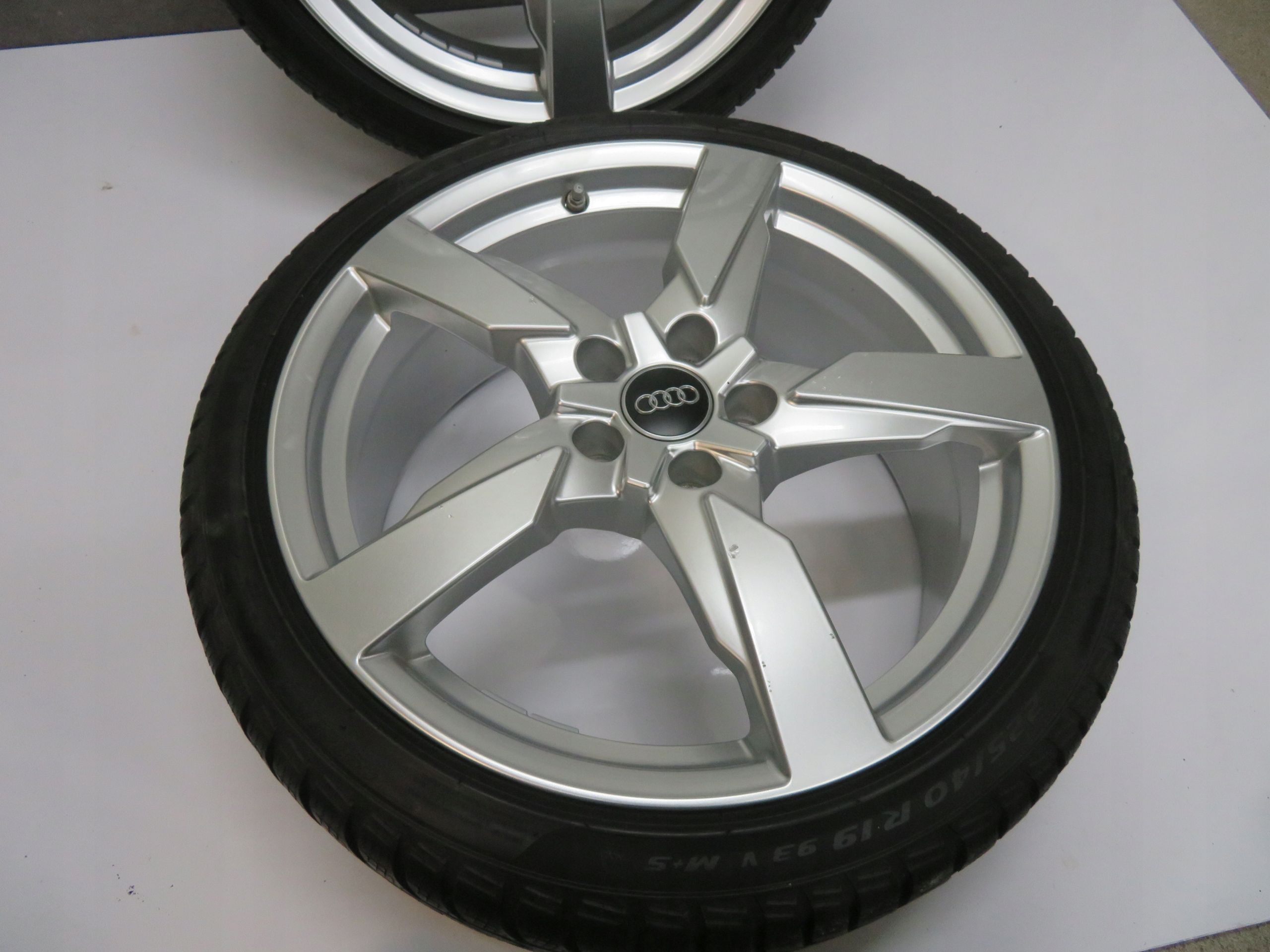 Felga Alufelga 19 Audi Tt Tts Ttrs 8sag Et52 Oryginał