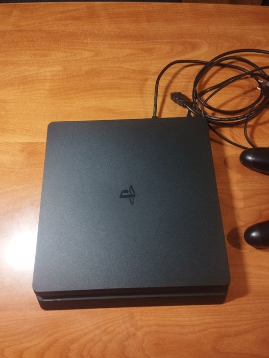 Sony PlayStation 4 Slim 1tb