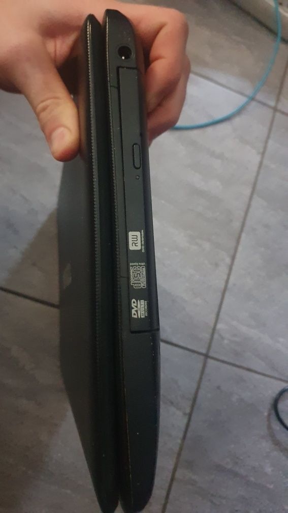 Laptop Toshiba Satellite Dual core 2x2.3GHz 4/320GB uszkodzony