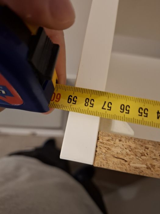 Szafka łazienkowa wisząca