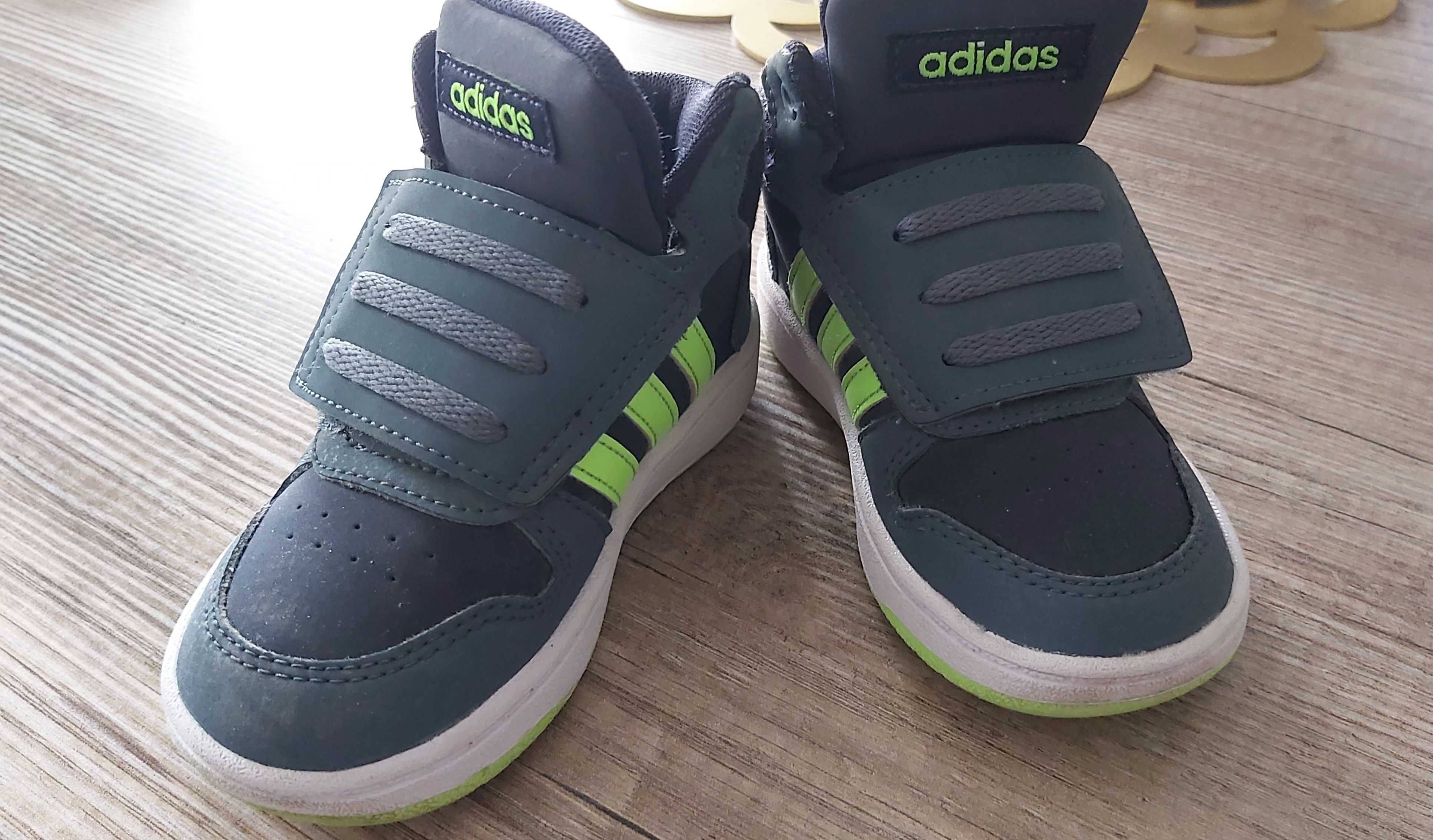 Buty dziecięce Adidas rozmiar 25