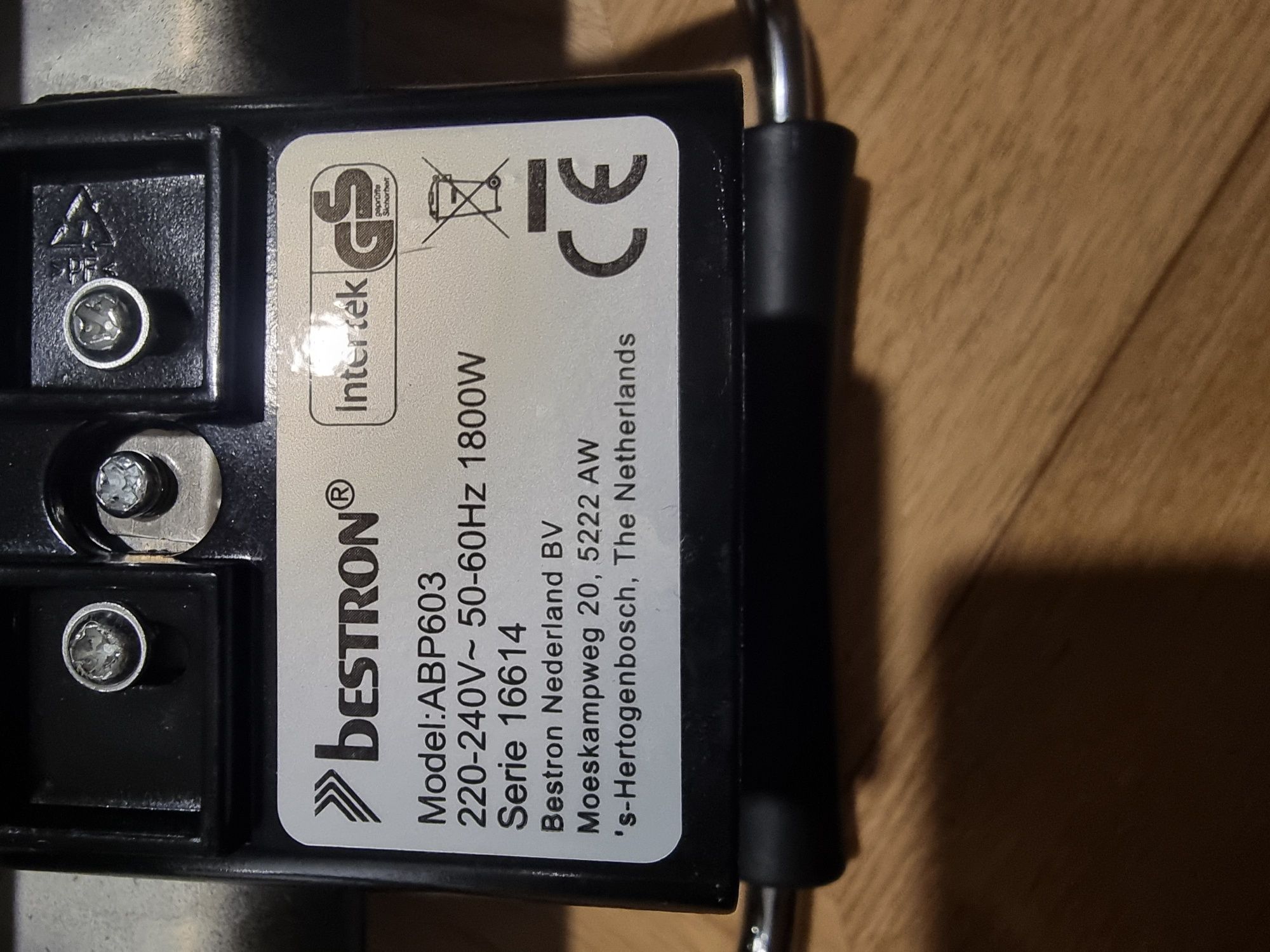Grill elektryczny 1800W Bestron ABP603