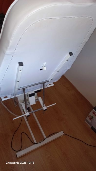 Łóżko kosmetyczne/rehabilitacyjne elektryczne
