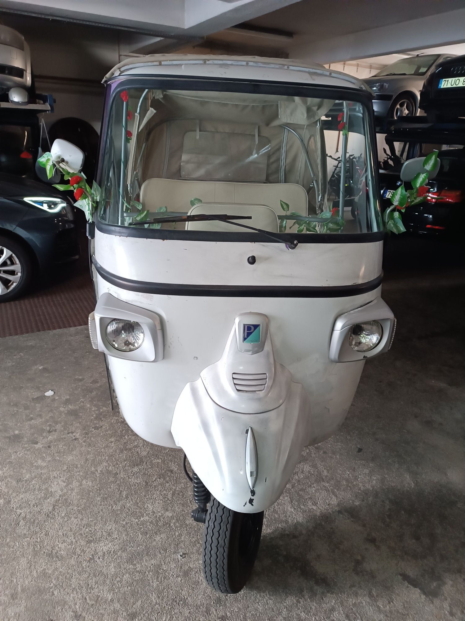 Vendo Tuk Tuk Micróbio