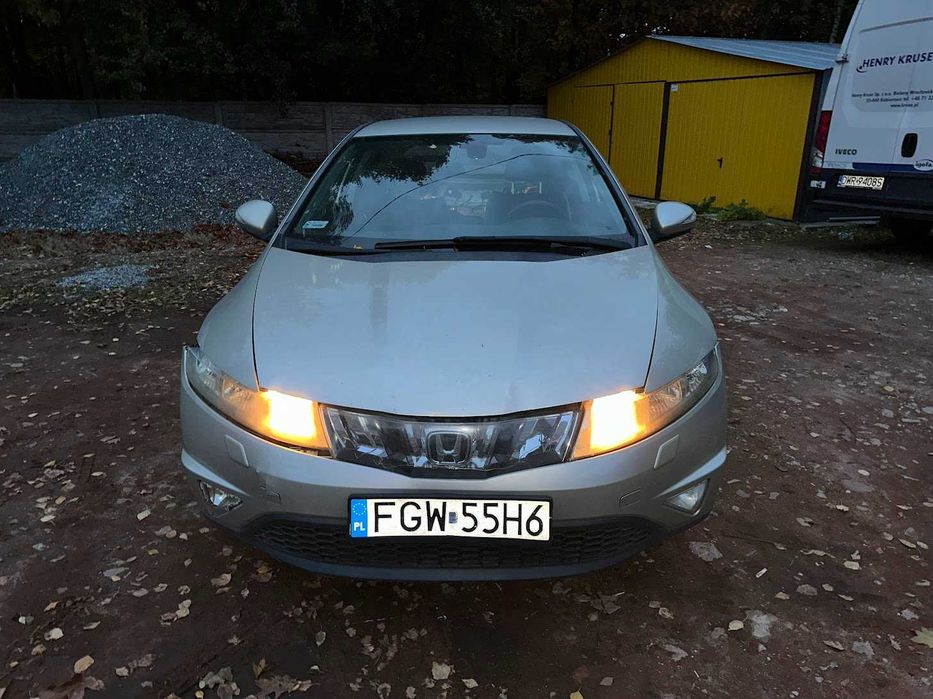 Honda Civic VIII 1.8 i-VTEC Uszkodzona
