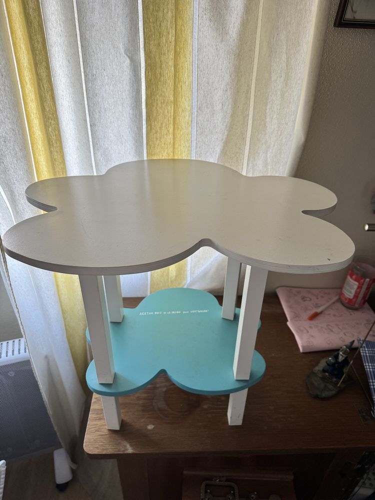 Mesa de cabeceira