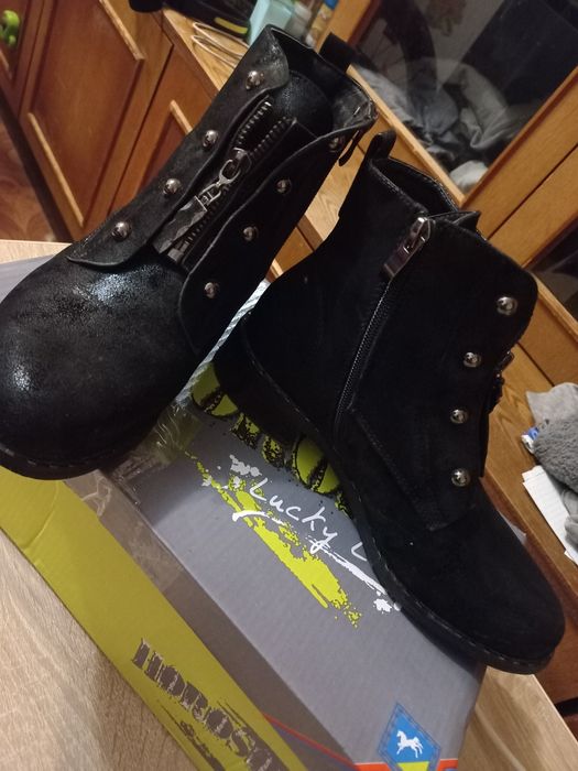 Сапожки 37 розмір