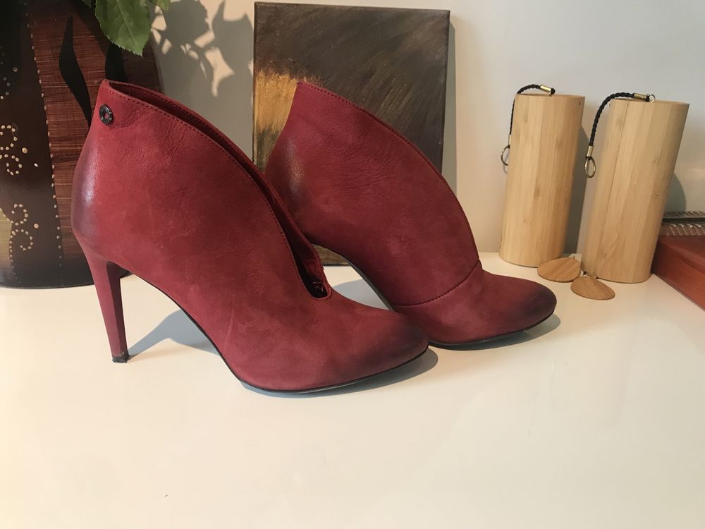 Buty  Carinii rozmiar 37