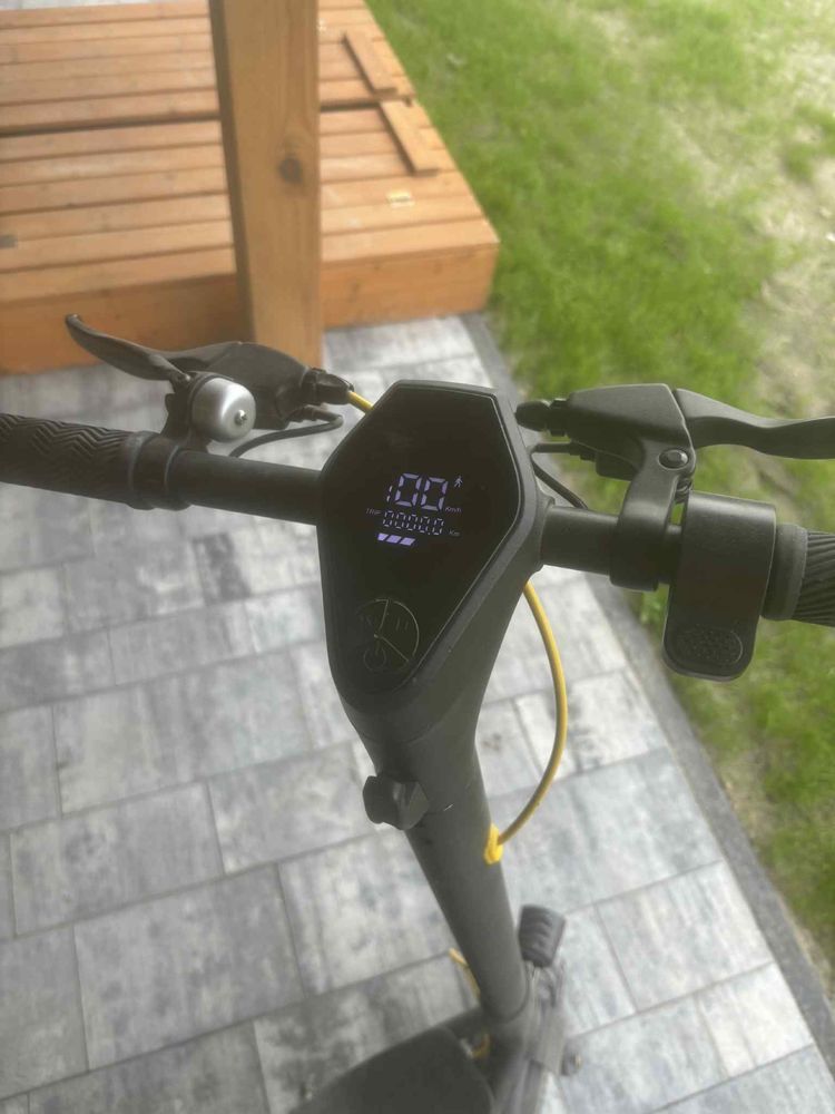 Hulajnoga elektryczna