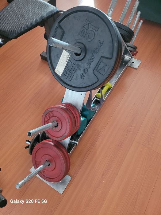 Equipamento de musculação, treino