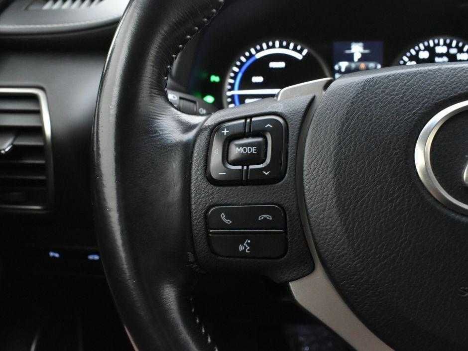 Lexus NX 300h Luxury Line - Apple Carplay - 2017
