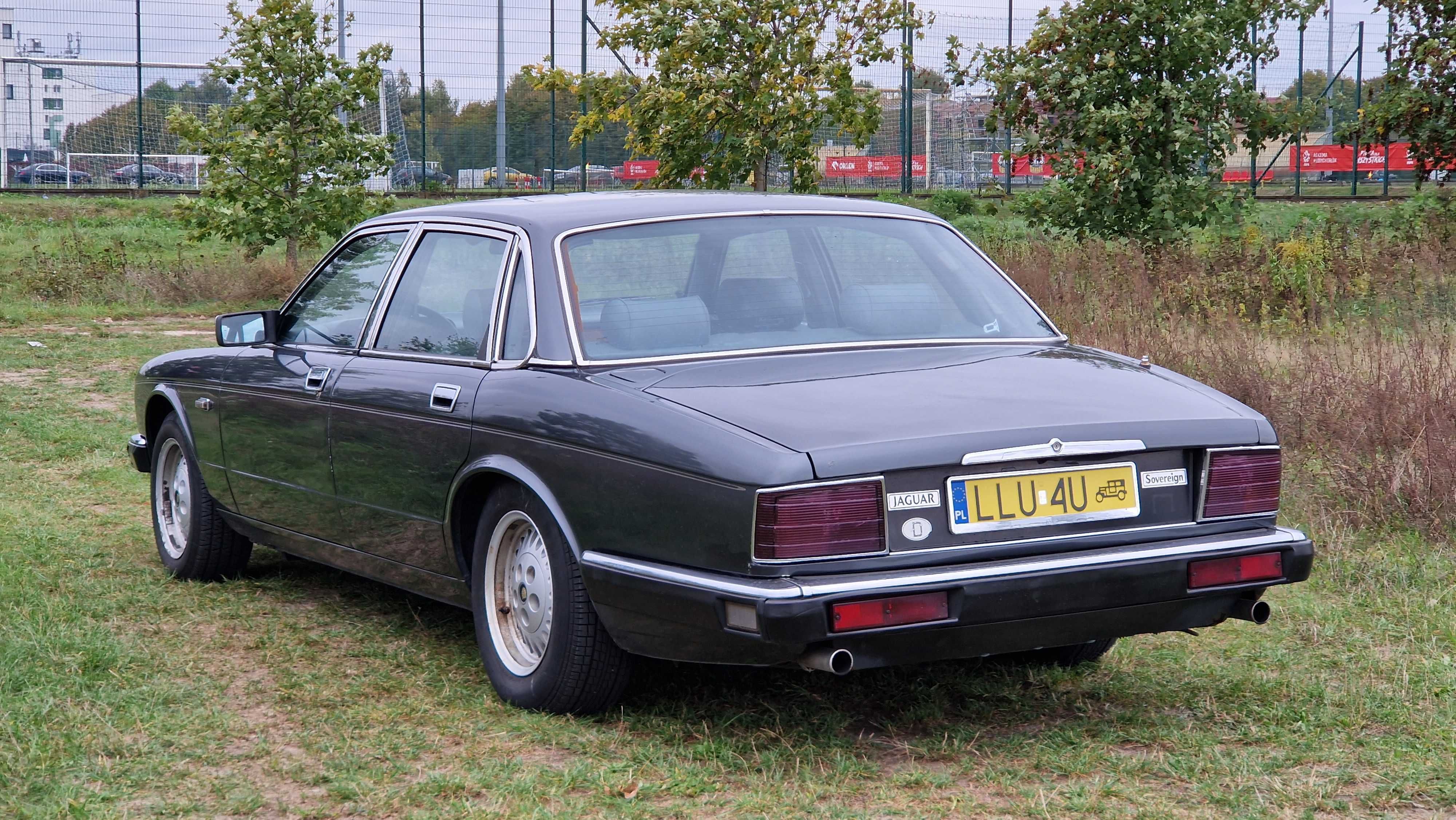 Jaguar XJ40 4.0 benzyna