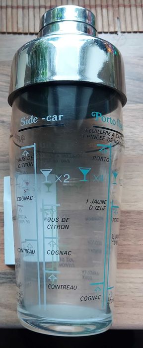 Shaker do drinkow, szejker