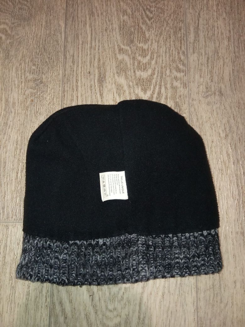 Шапка Taille Unique женская вязаная на флисе