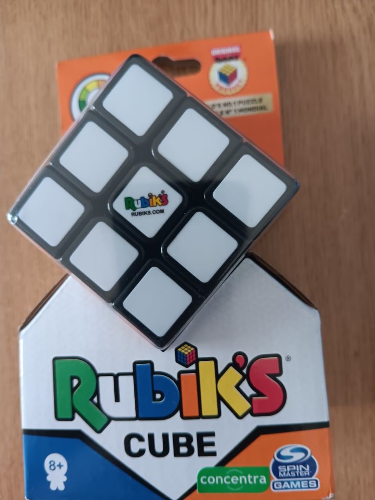 Cubo Rubik's  novo e selado