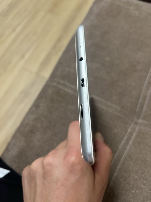 Планшет      Acer