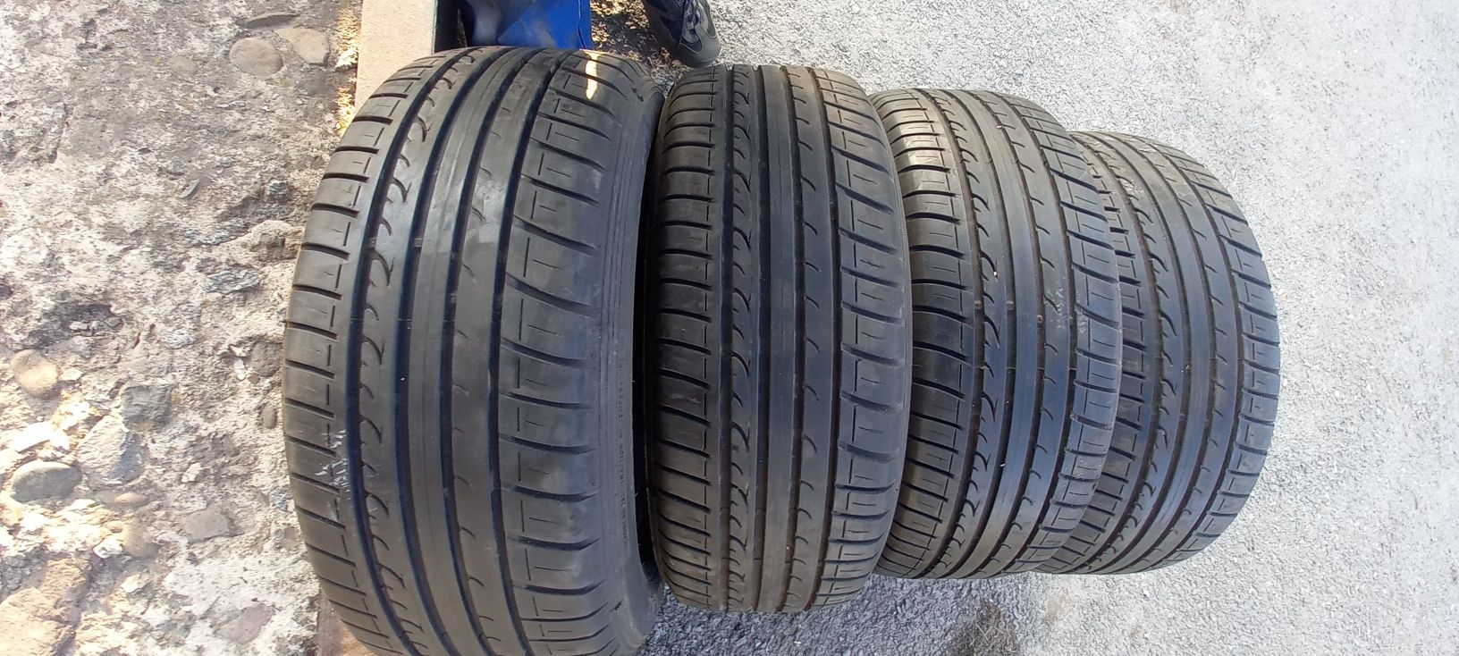 Комплект літньої ризини 205/60R15 DUNLOP