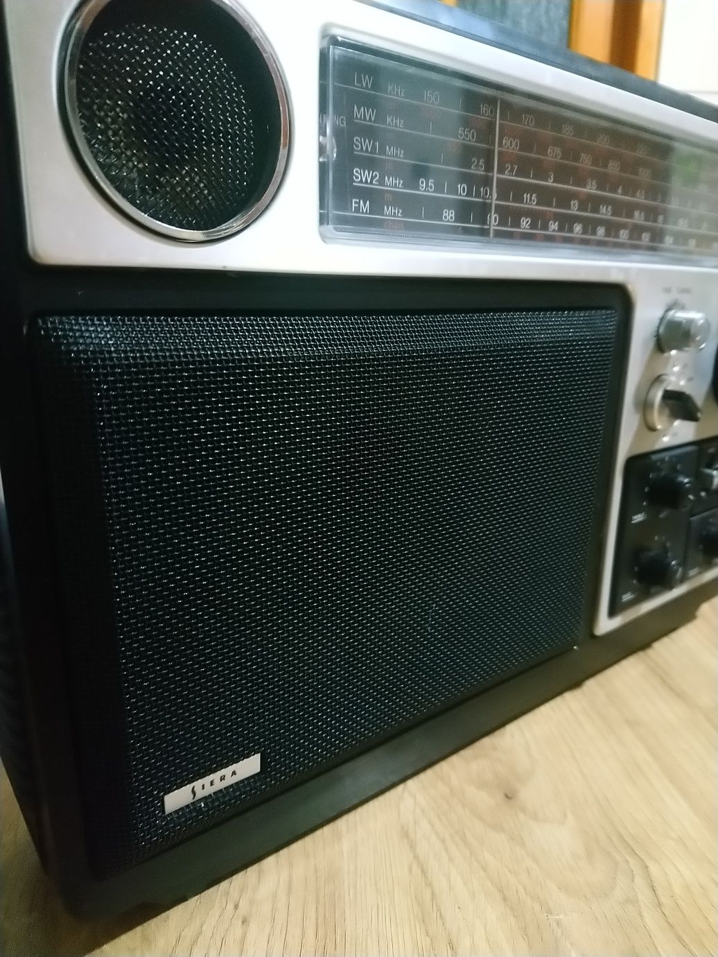 Radio odbiornik retro