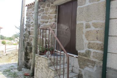 Venda T1 + anexo T1 Castelões-Calvão (Chaves)