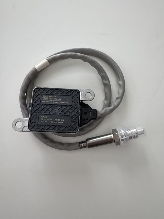 Czujnik nox VW 04L907805BQ Superb Karoq Q2 Ateca Golf VII