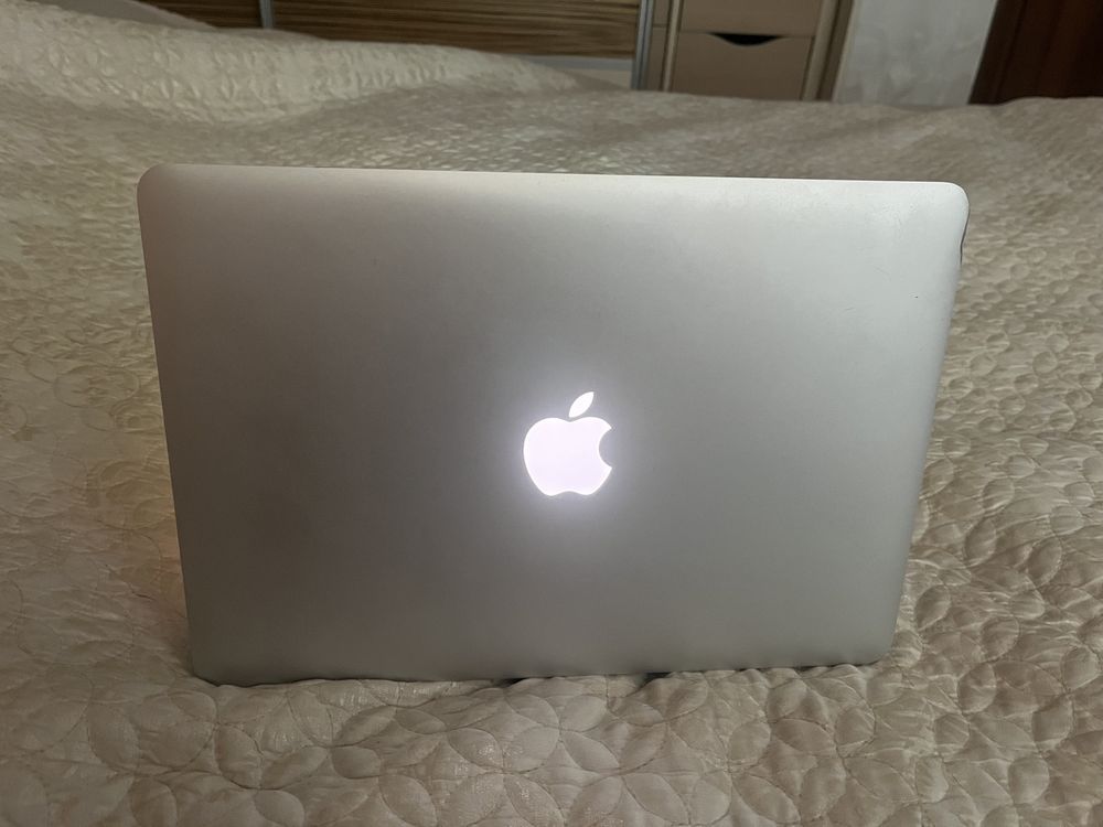 Macbook Air A1466 early 2014, laptop