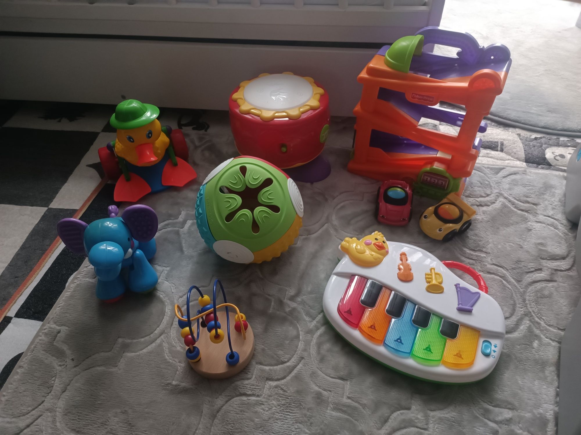 Zestaw zabawek dla niemowląt fisher price, clementoni itp zabawki inte