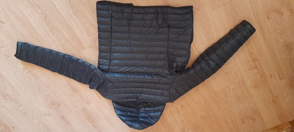 Куртка adidas вітровка