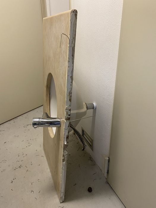 Wc Bancada liós com dois lavatórios