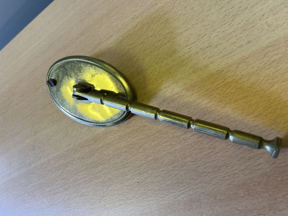 Wieszak na ubrania, mosiężny składany zabytek