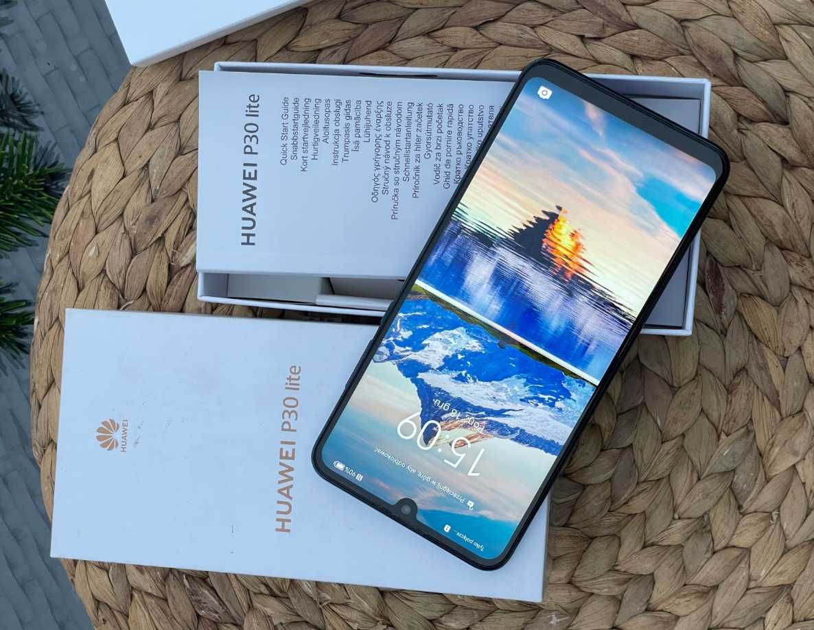 Huawei P30 Lite 4GB/128GB -stan idealny (+etui)