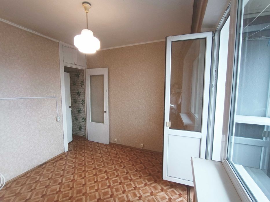 Продається квартира. М ДЕМІЇВСЬКА