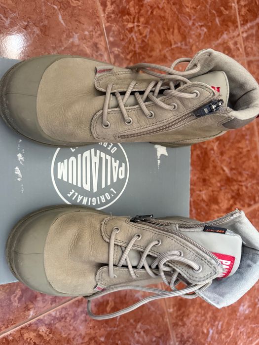 Botas palladium novas n34
