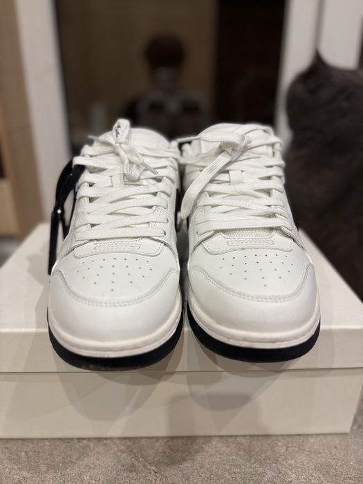 Off white out off office