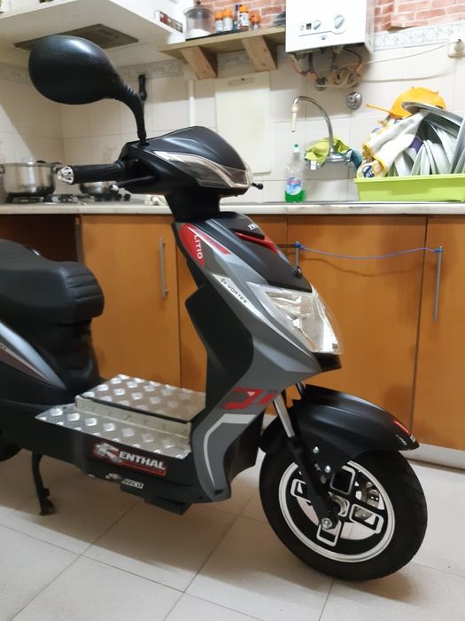 Scooter goose vortex em ótimo estado