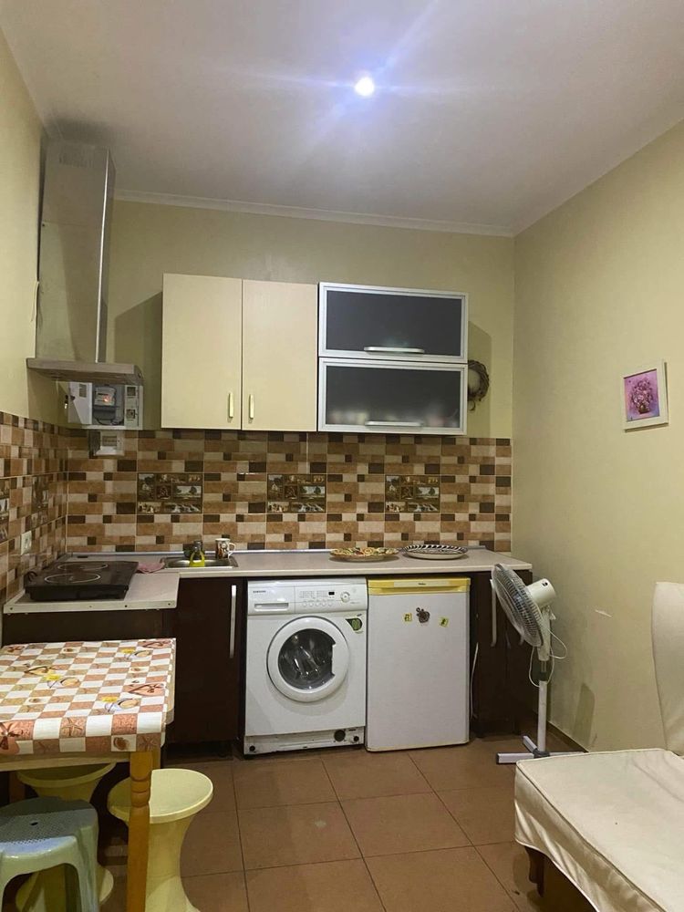 Продам 1 ком.квартиру в цокольном этаже