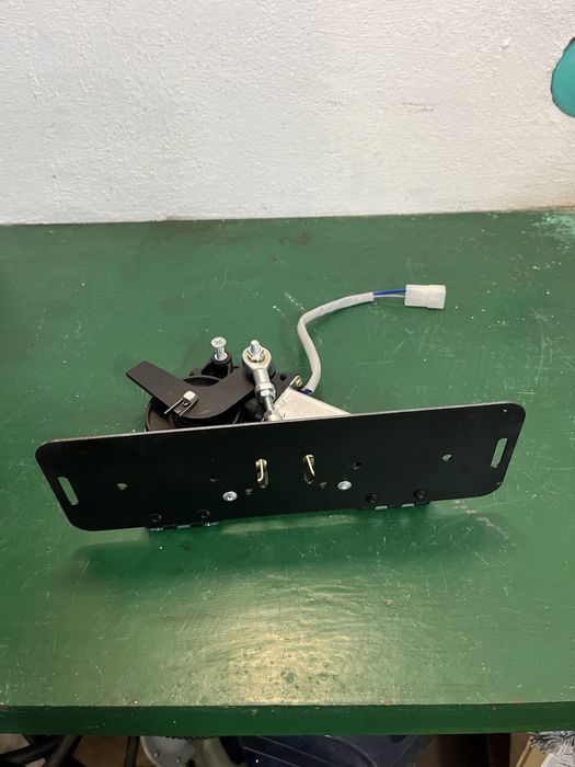 Откидные рамки на номера