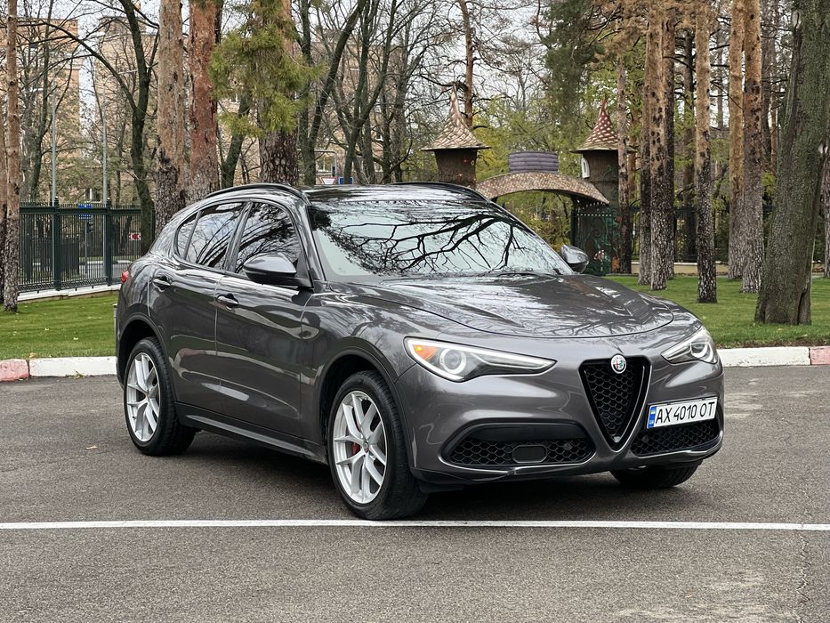 Alfa Romeo Stelvio 2018 2.0 280 сил