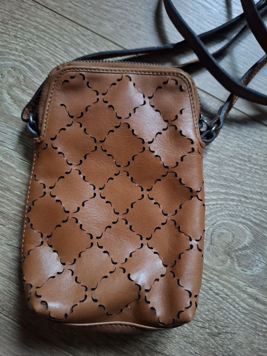 Venezia skóra mała torebka na telefon