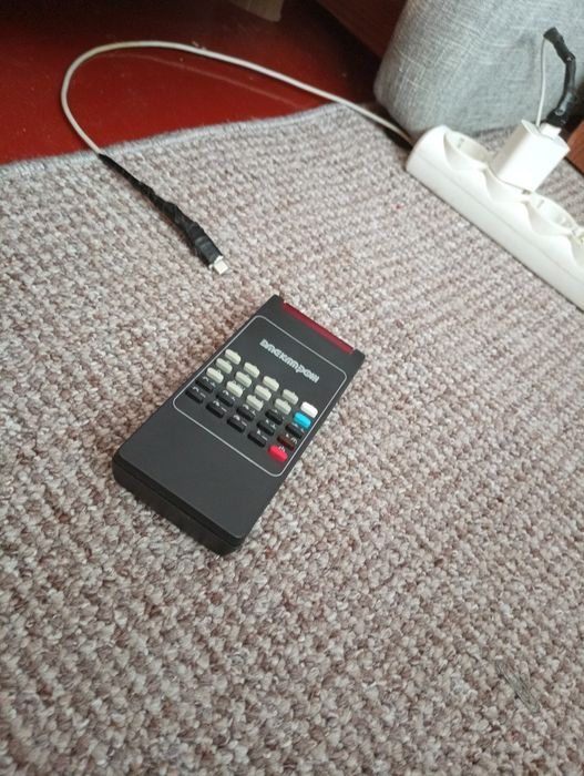 Продам пульт до телевізора електрон